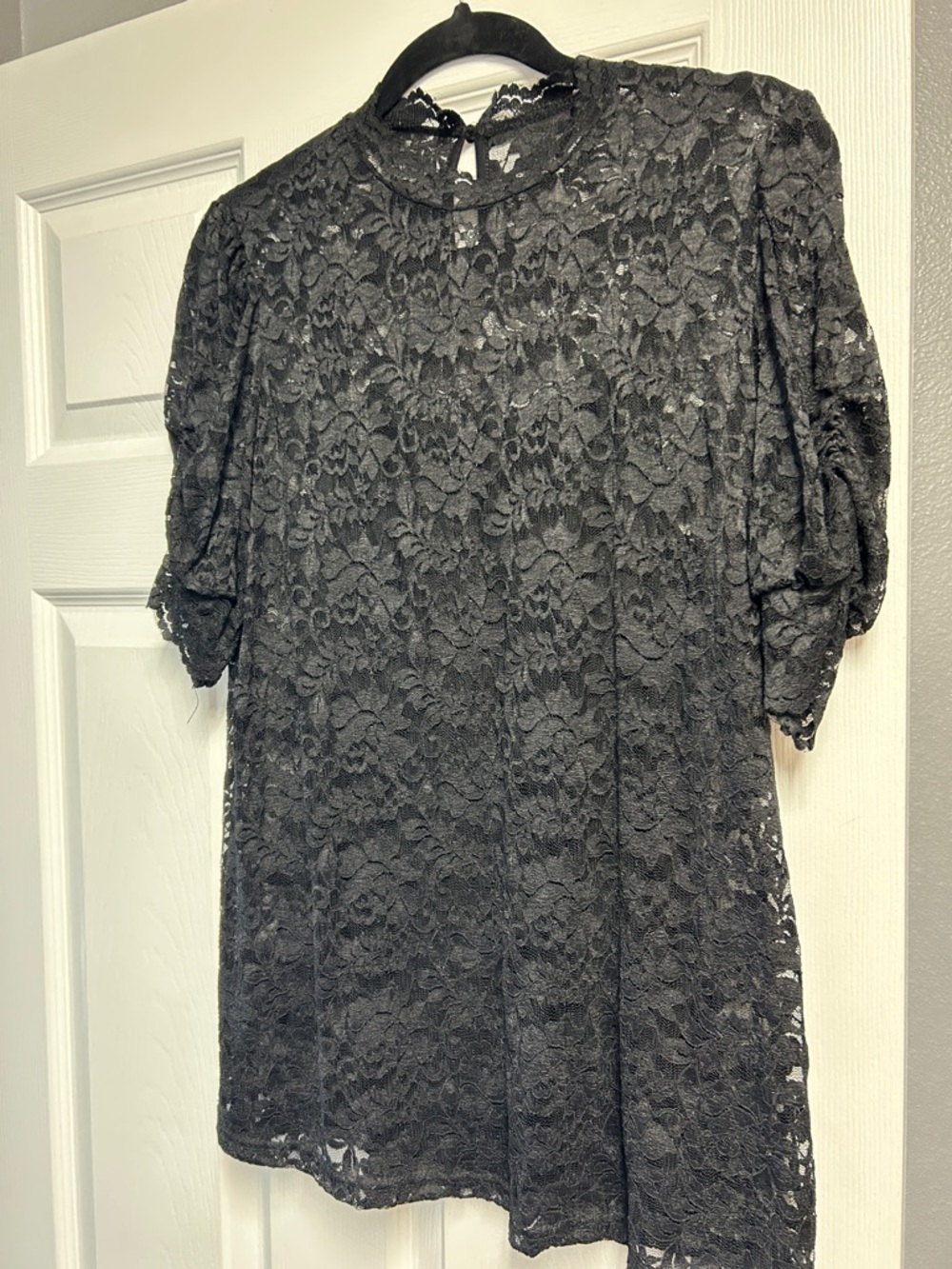 Amazon Black Lace Short-Sleeve Blouse